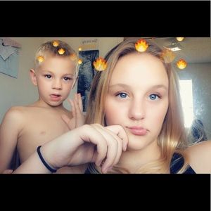 Meet your Posher, Halle